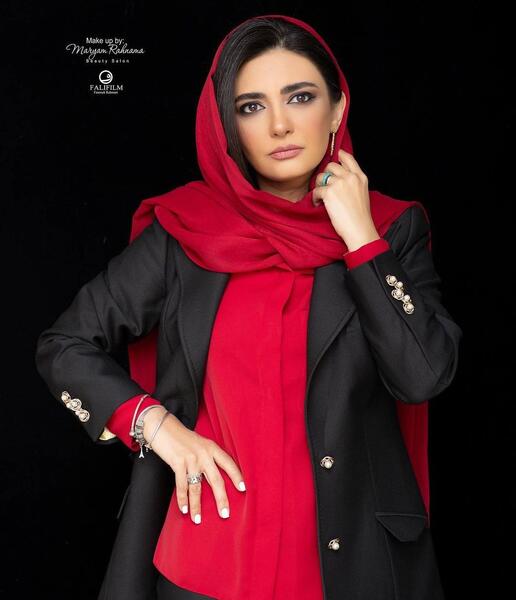 عکس خانم فدوی در پایتخت