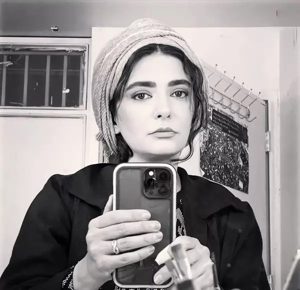عکس خانم فدوی در پایتخت