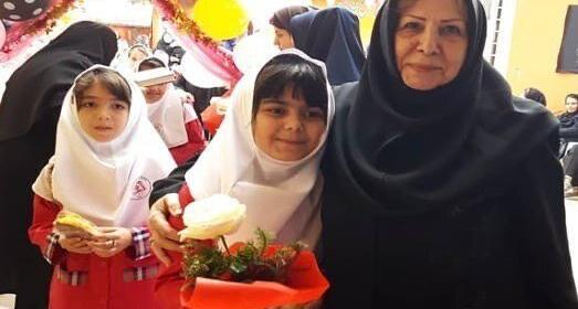 عکس خانم رحمانی معلم