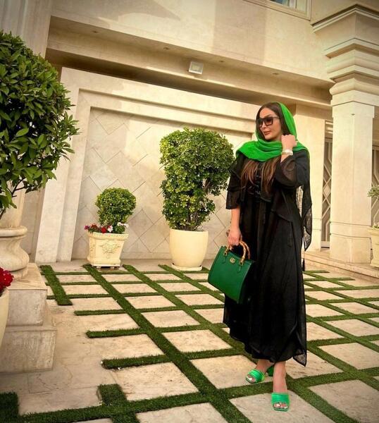 عکس جوانی خانم نیکبخت