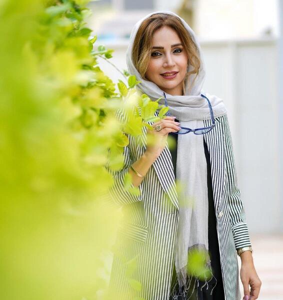 عکس یک خانم جذاب