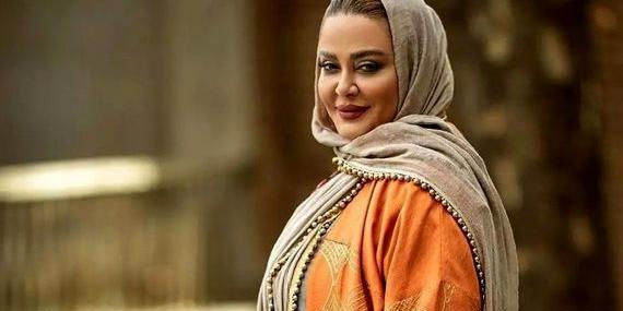 عکس خانم ارایش کرده