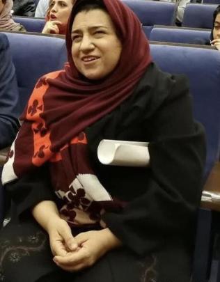 عکس خانم دکتر علی اکبری