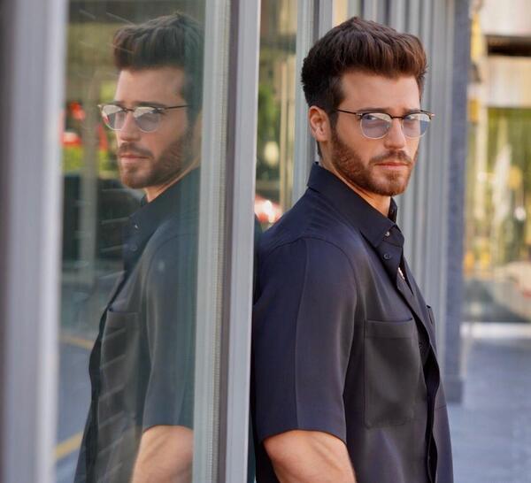 عکس اقای جان در عطر عشق