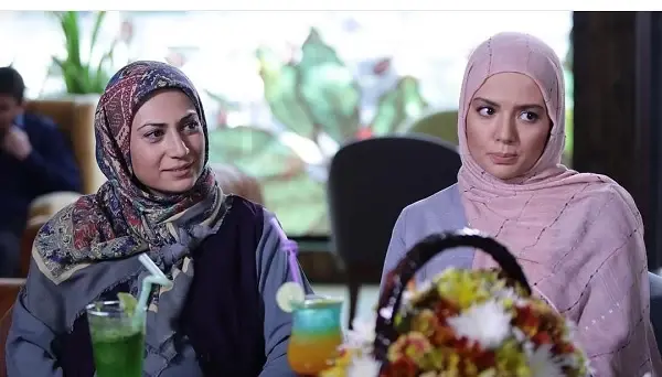 عکس خواهر اقای پلیس در لیسانسه ها