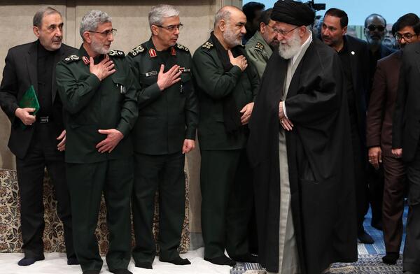 عکس حاج قاسم و امام و رهبری