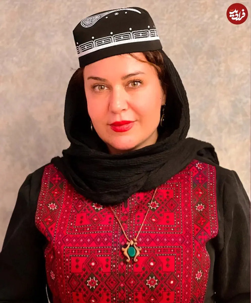عکس گیتی قاسمی و خواهرش