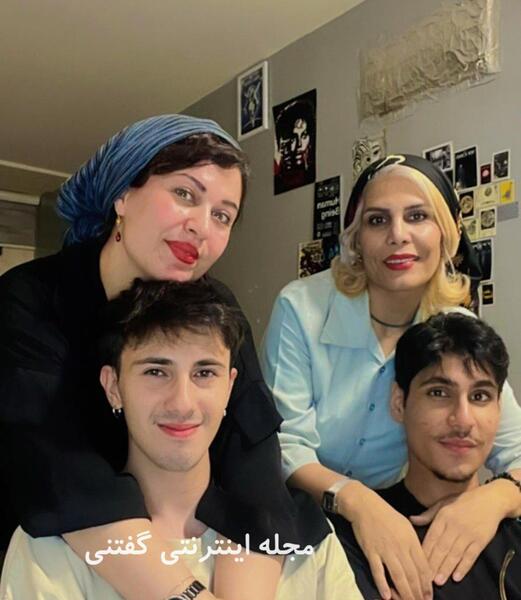 عکس گیتی قاسمی و خواهرش