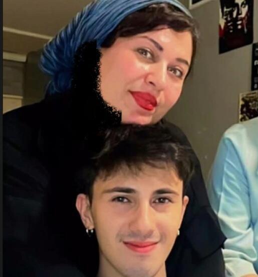 عکس گیتی قاسمی و پسرش