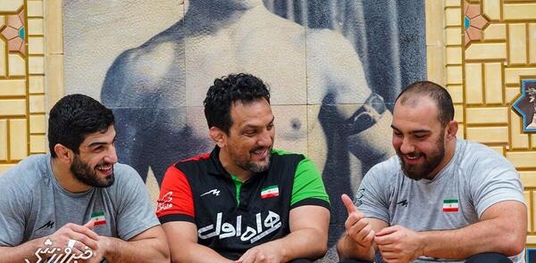 عکس کامران قاسم پور و همسرش