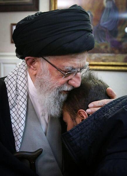 عکس امام خامنه ای و قاسم سلیمانی