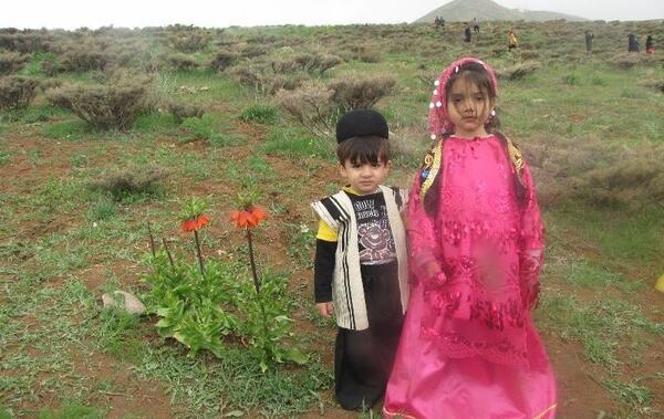 عکس دختر در سیزده بدر