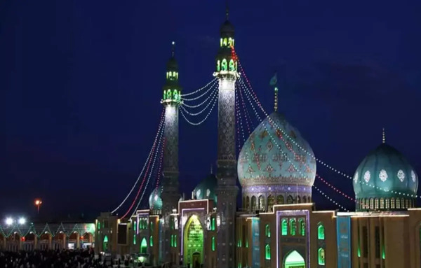 عکس مسجد جمکران شب نیمه شعبان