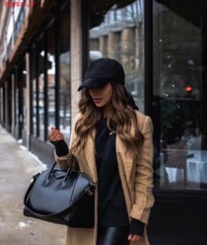 عکس استایل زمستانی با کلاه نقاب دار