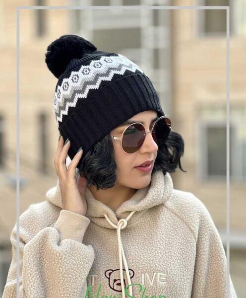 عکس استایل زمستانی با کلاه لبه دار
