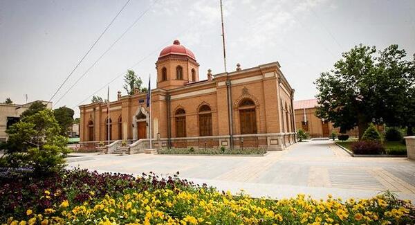 عکس عمارت کلاه فرنگی
