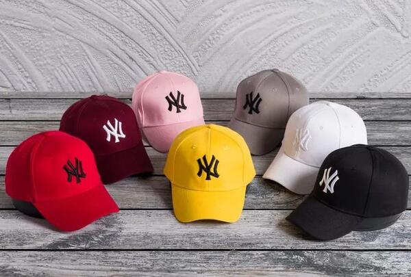عکس خرید کلاه ny