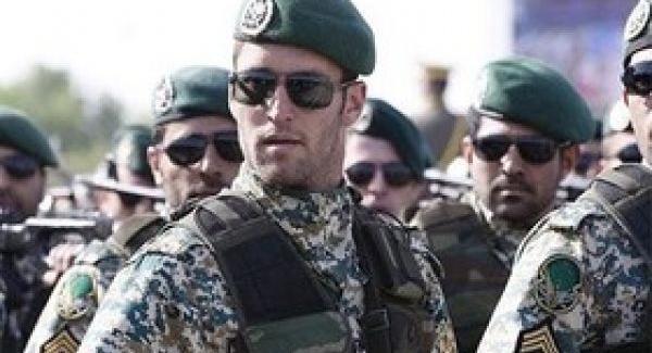 عکس پلیس کلاه کج