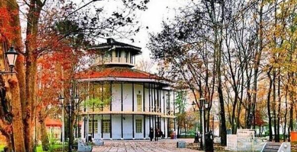 عکس عمارت کلاه فرنگی بندرعباس