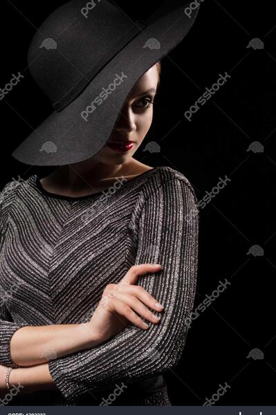 عکس کلاه سیاه دخترانه