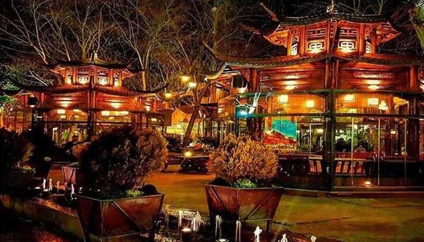 عکس از رستوران شب نشین اصفهان
