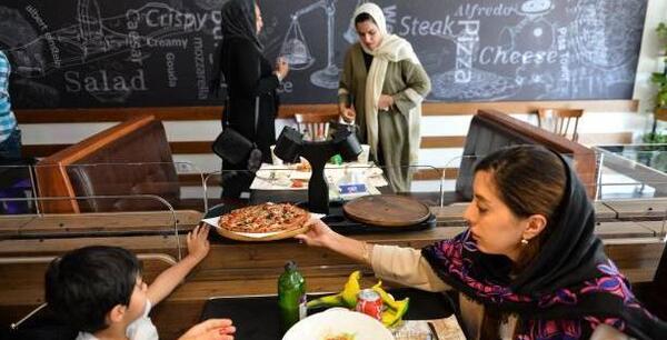 عکس رستوران رباتیک در تهران