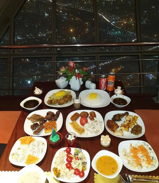 عکس های رستوران گردان برج میلاد
