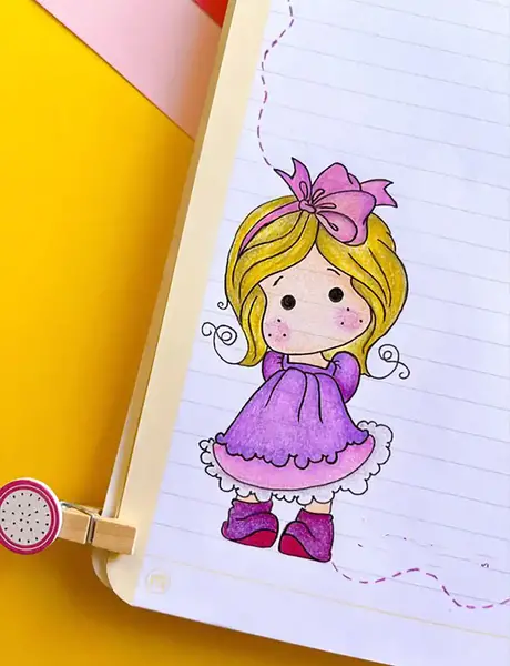 عکس نقاشی دخترانه دور دفتر مشق
