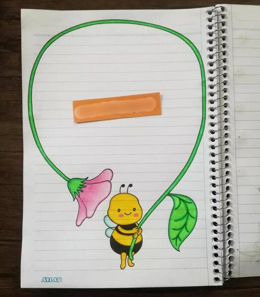 عکس نقاشی دخترانه ی دفتر مشق