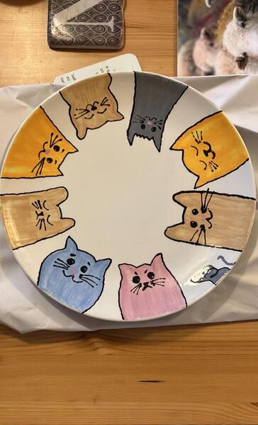 عکس ایده نقاشی با گواش روی بشقاب سفالی