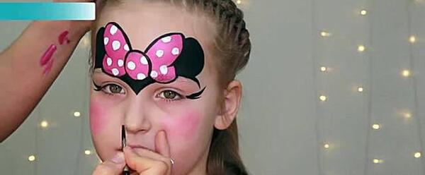 عکس نقاشی روی صورت کودکان دختر کفشدوزکی
