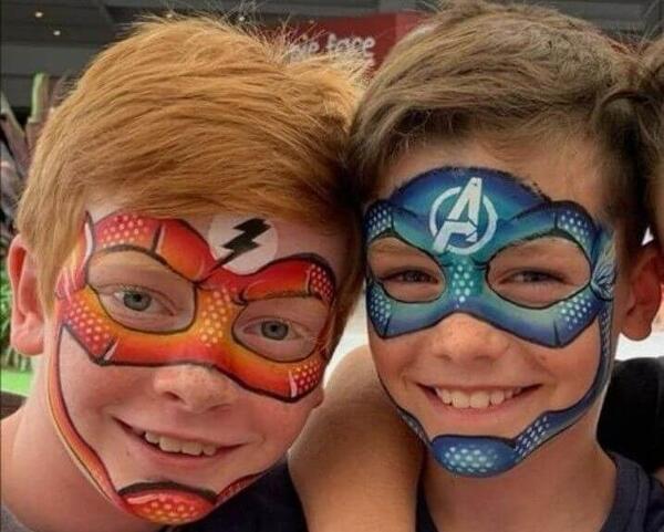 عکس نقاشی روی صورت السا