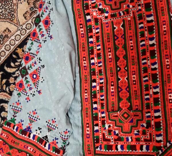 عکس لباس بلوچی دمن دوچ