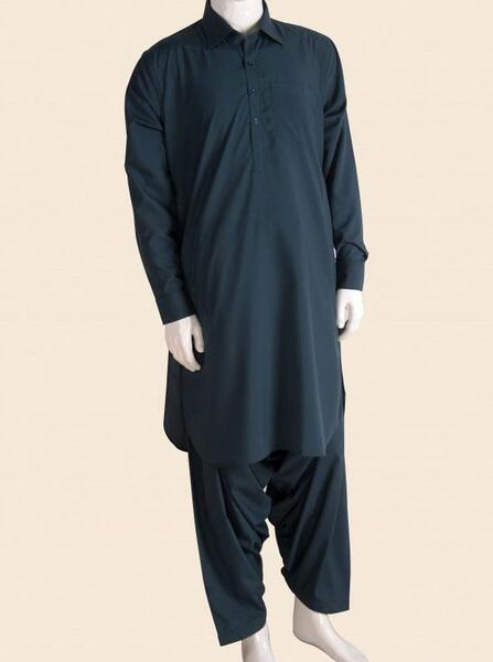 عکس لباس بلوچی دو رنگ