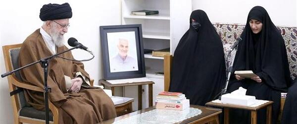 عکس رهبر و سردار سلیمانی و سید حسن نصرالله