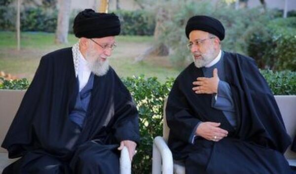 عکس رهبر با رئیسی برای پروفایل