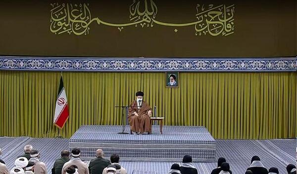عکس رهبر لبنانی