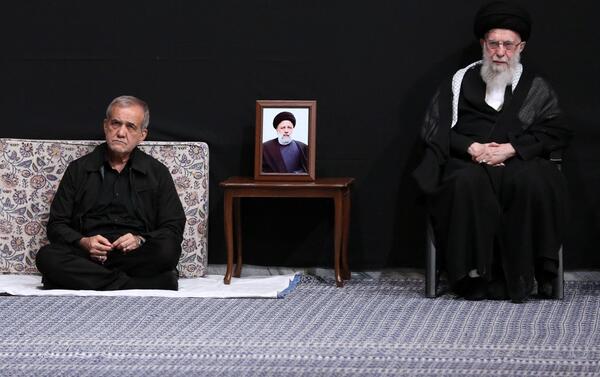 عکس رهبر لبنانی