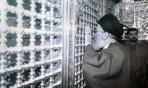 عکس رهبر در زندان ساواک