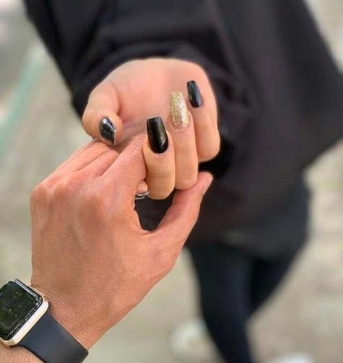عکس دست عاشقانه فیک طبیعی