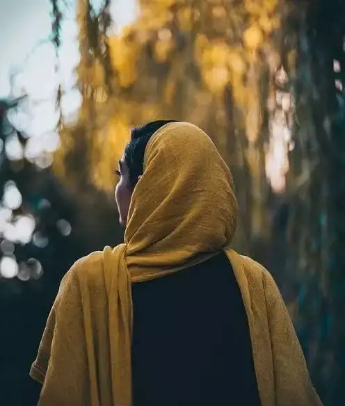 عکس فیک پشت سر دختر