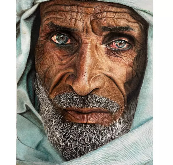 عکس نقاشی صورت با مداد رنگی