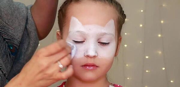 عکس نقاشی رو صورت کیتی