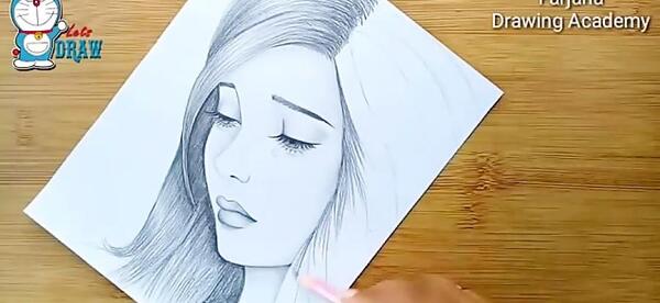 عکس نقاشی چهره دختر ناراحت