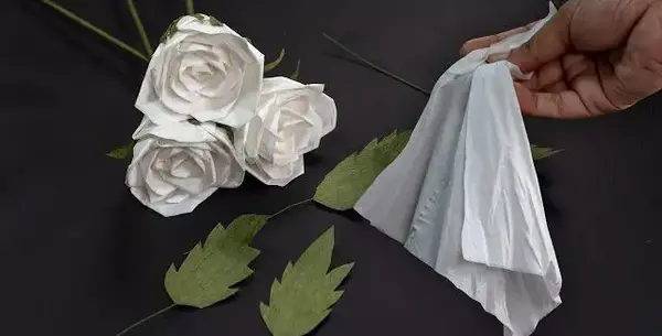 عکس نقاشی با دستمال کاغذی