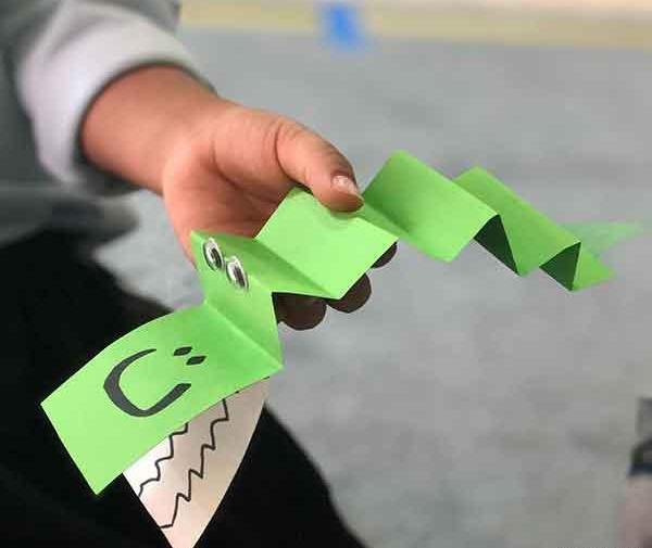عکس نقاشی تمساح با حرف ت