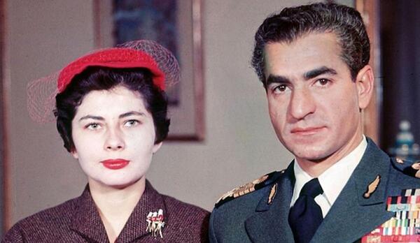 عکس نقاشی ملکه ثریا