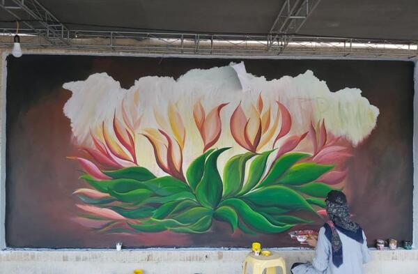 عکس نقاشی روی دیوار مدرسه