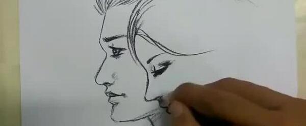 عکس نقاشی عاشقانه ساده با مداد