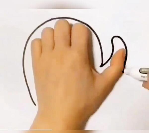 عکس نقاشی با دست فیل